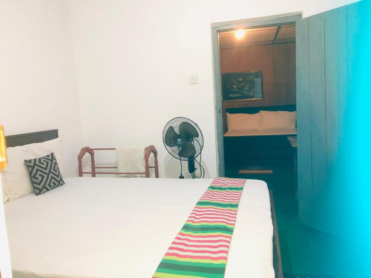 Priya Homestay Kandalama Dambulla Exteriör bild