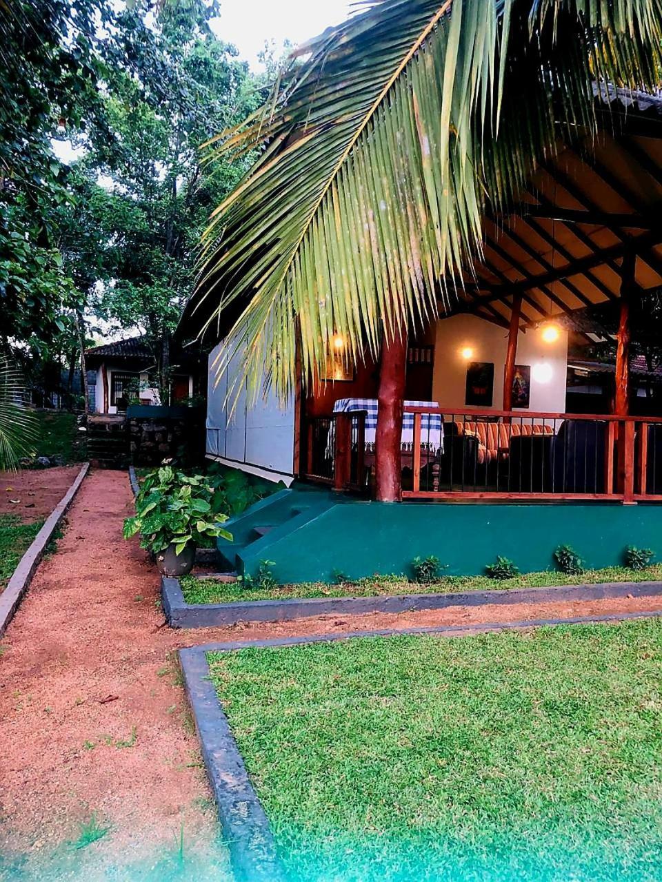 Priya Homestay Kandalama Dambulla Exteriör bild