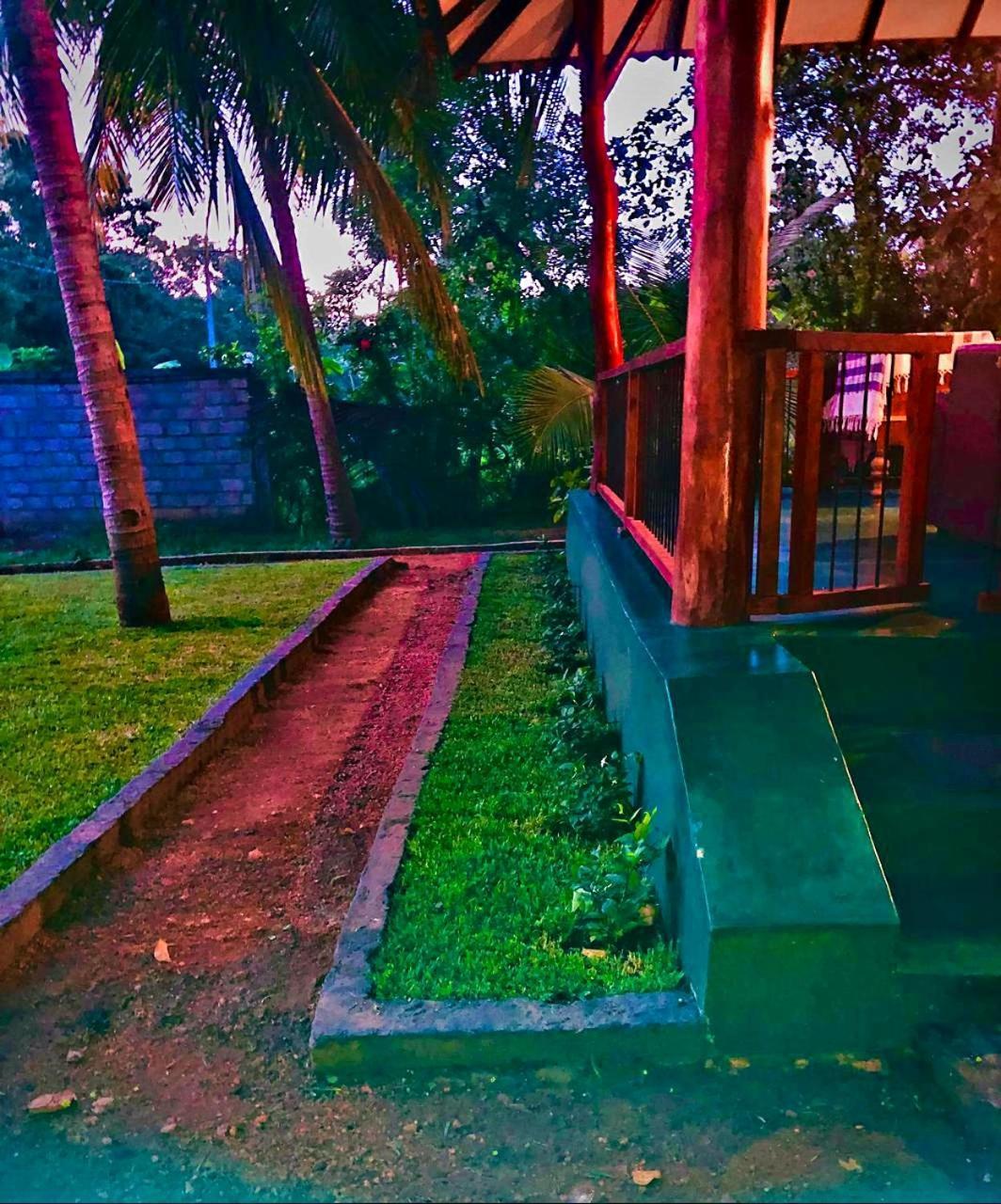 Priya Homestay Kandalama Dambulla Exteriör bild